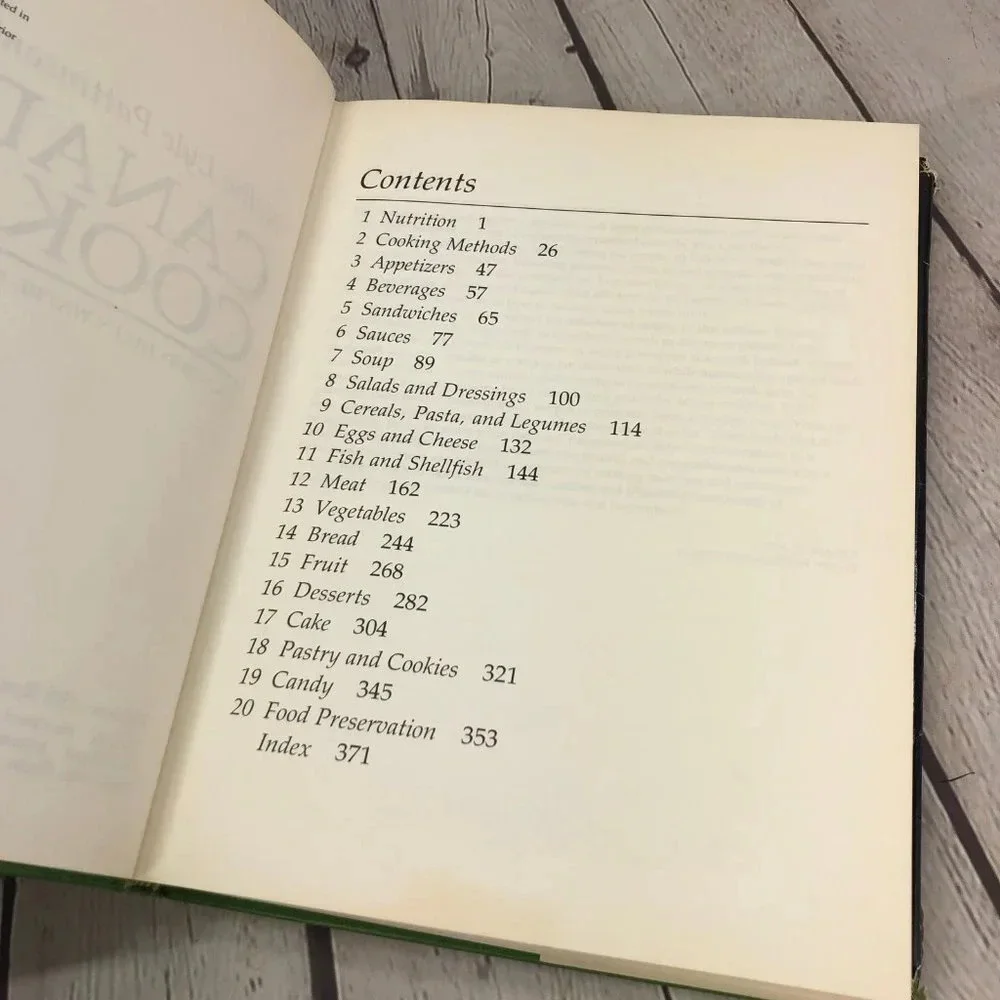 vintage nellie lyle pattinson's canadian Cookbook 1977